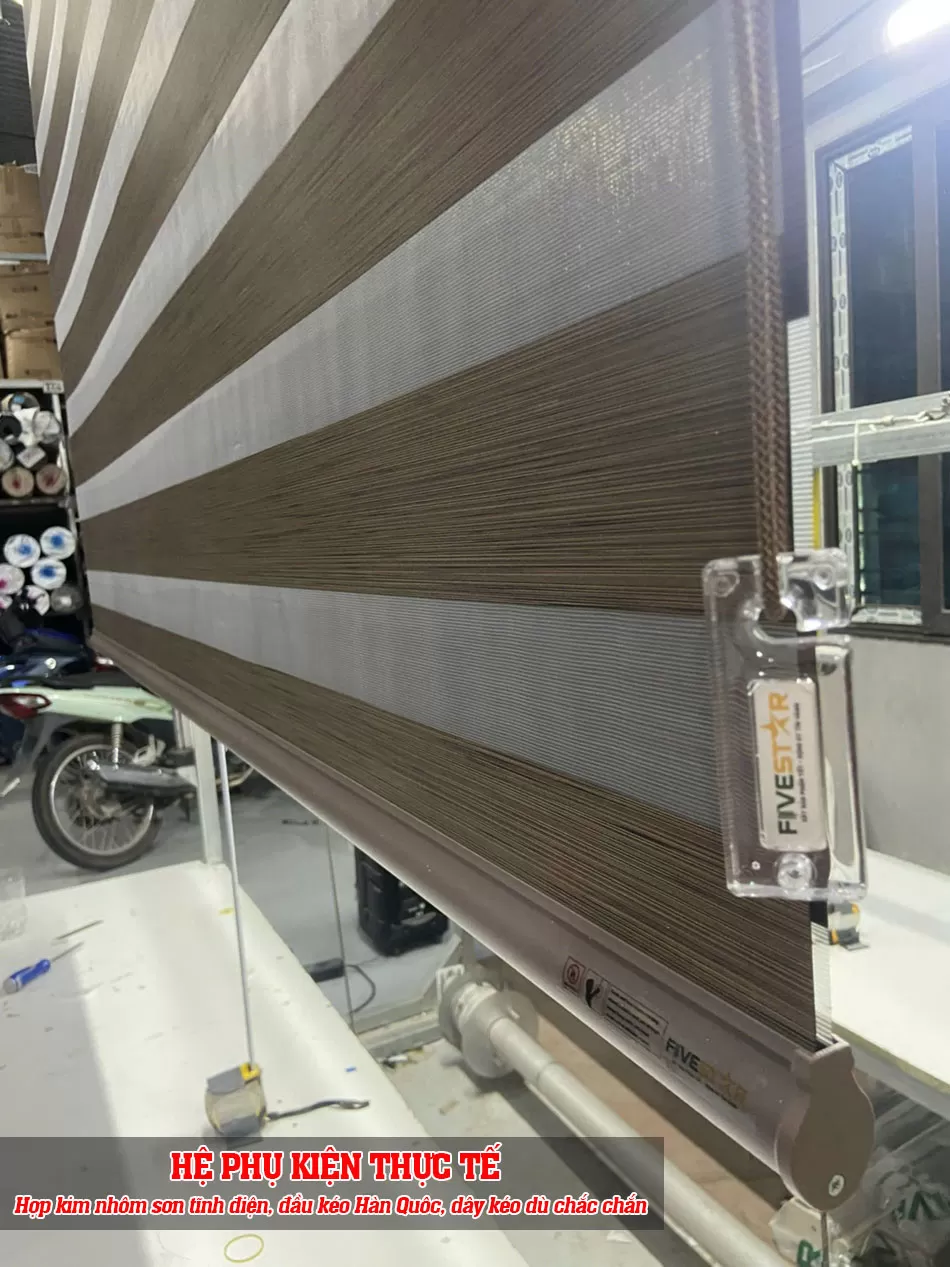 Rèm cầu vồng cản nắng hãng FIVESTAR mã Woodlook plus