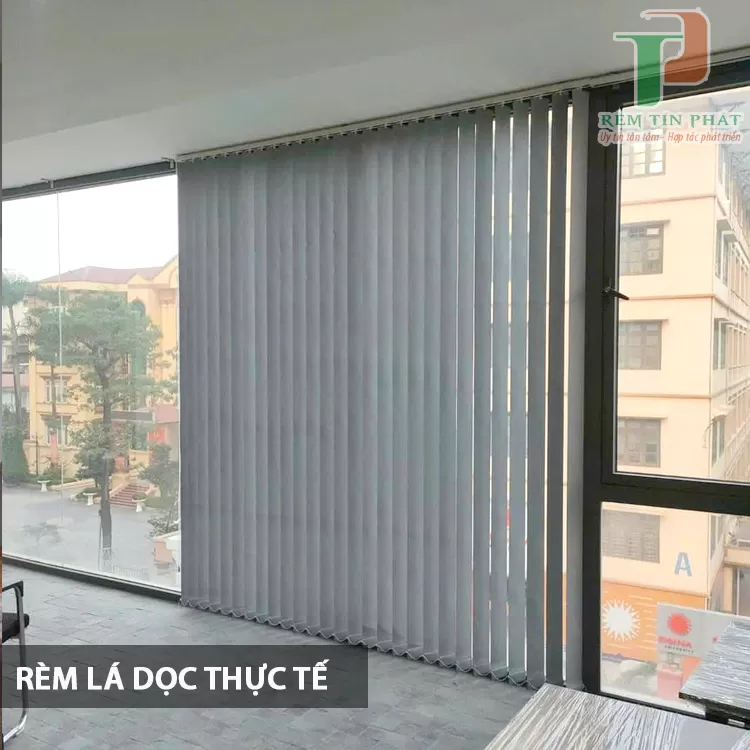 Rèm lá dọc văn phòng giá rẻ FTP24